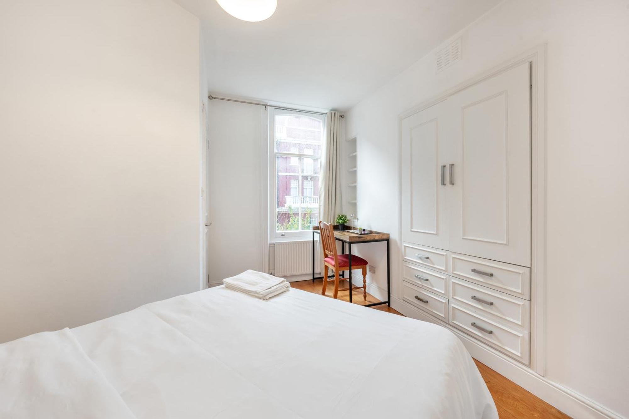 Luxury 2 Bedroom In Apartament